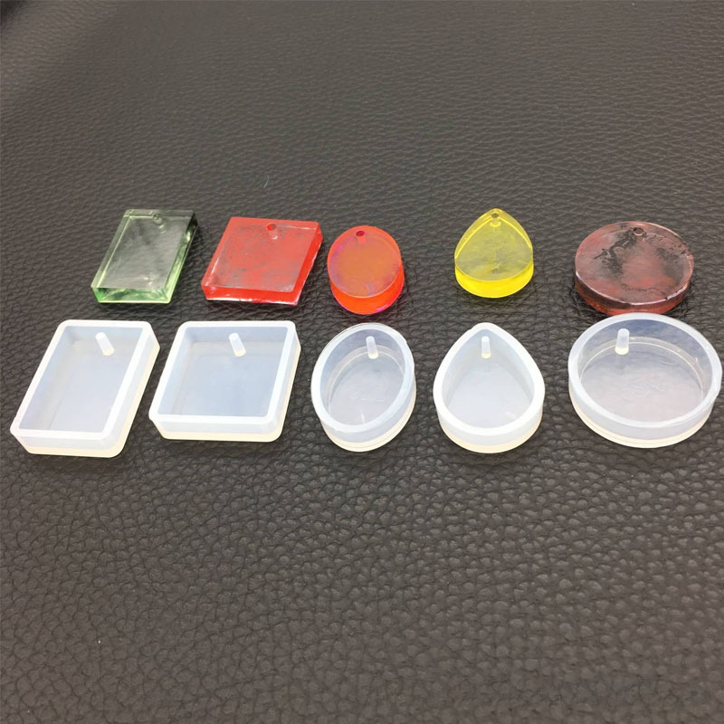 Single Shape Geometric Pendant Silicone Mold