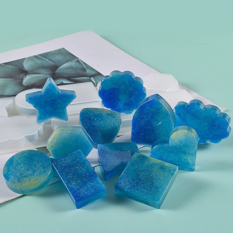 12-Cavity Mixed Pendant Silicone Mold