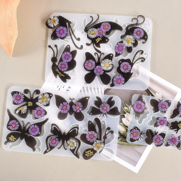 3-Design Butterfly Pendant Mold - Detailed