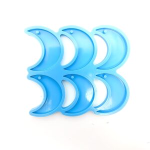 6 Cavity Crescent Moon Keychain Mold
