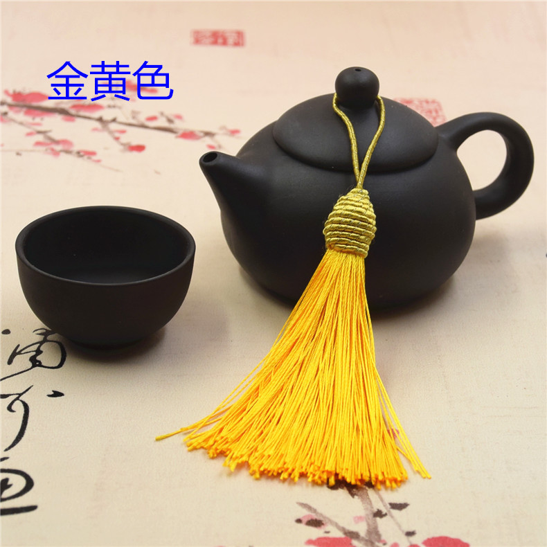 Threaded Knot Tassels for Clean Decorative Styling