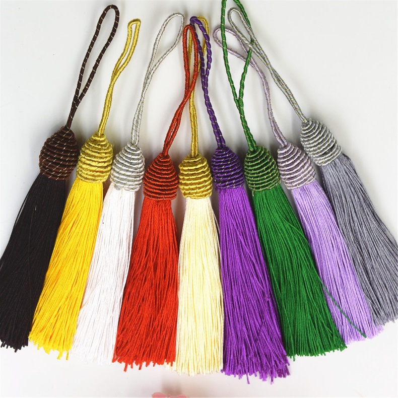 Threaded Knot Tassels for Clean Decorative Styling