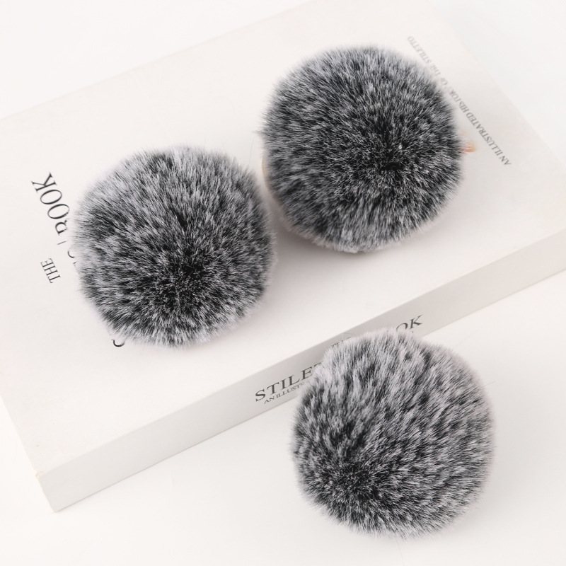 8cm Frosty Round Ball Pompom (with keychain)