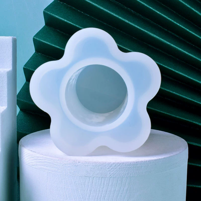 Plum Heart-shaped Round Pen Holder Brush Mold